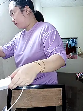 Snapshot of Thomgdee chatting on 25, 10, 2025 Thomgdee online show from 25, 10, 2025