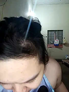 Snapshot of Thomgdee chatting on 14, 11, 2025 Thomgdee online show from 14, 11, 2025