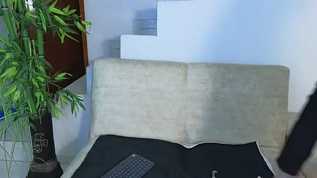 Lorenne Miller online show from 28, 10, 2025