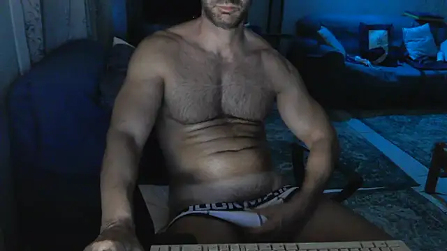 Snapshot of TebaldHot chatting on 8, 9, 2025 TebaldHot online show from 8, 9, 2025