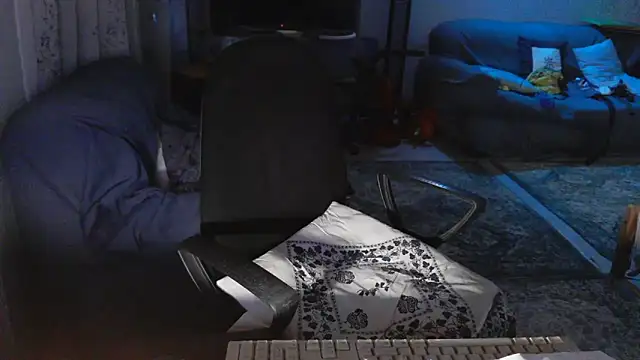 Snapshot of TebaldHot chatting on 24, 9, 2025 TebaldHot online show from 24, 9, 2025