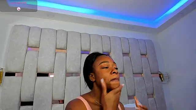 mia schwarz online show from 19, 1, 2025