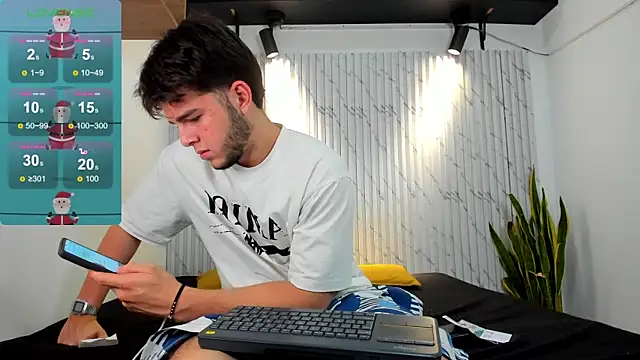 danielclarton1 online show from 21, 12, 2024