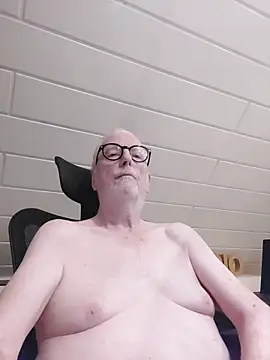 Greyhound70 online show from 7, 11, 2025