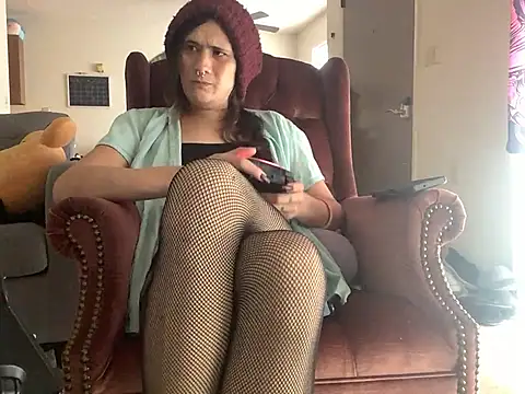 Snapshot of -Purah- chatting on 13, 2, 2025 -Purah- online show from 13, 2, 2025