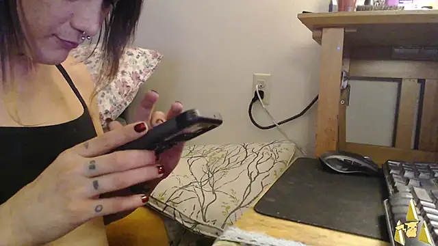 Snapshot of -Purah- chatting on 3, 3, 2025 -Purah- online show from 3, 3, 2025