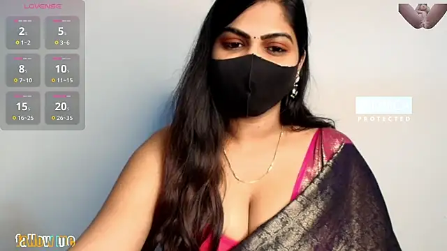 Snapshot of sameeksha_9 chatting on 3, 10, 2025 sameeksha 9 online show from 3, 10, 2025