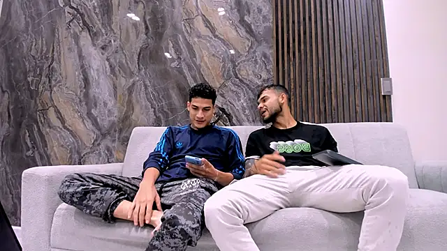 hot day online show from 26, 2, 2025