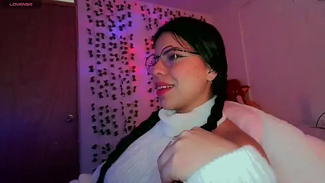 Snapshot of Adararose1 chatting on 24, 10, 2025 Adararose1 online show from 24, 10, 2025