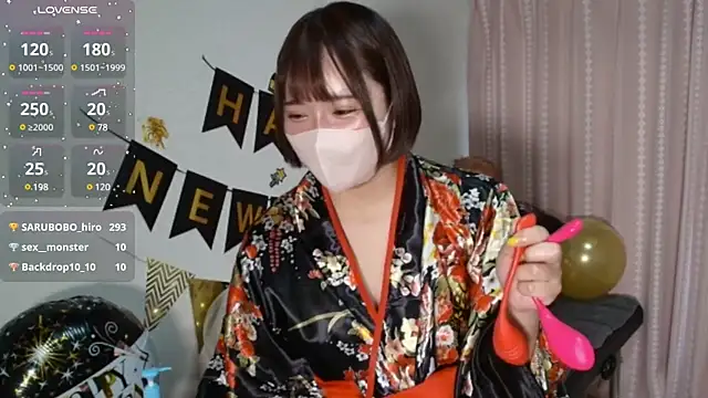 sara  xx  love online show from 2, 1, 2025