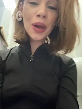 Snapshot of Street_young chatting on 12, 12, 2024 Street young online show from 12, 12, 2024