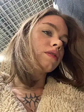 Snapshot of Street_young chatting on 29, 12, 2024 Street young online show from 29, 12, 2024