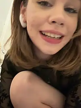 Snapshot of Street_young chatting on 12, 1, 2025 Street young online show from 12, 1, 2025