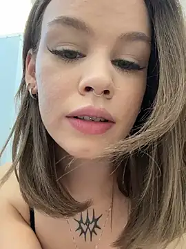 Snapshot of Street_young chatting on 9, 3, 2025 Street young online show from 9, 3, 2025