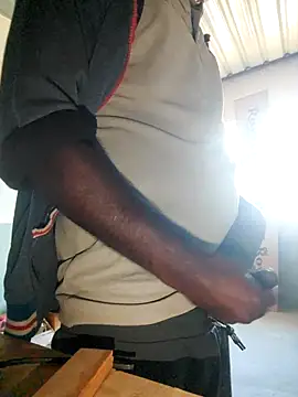 Snapshot of babeind chatting on 15, 3, 2025 babeind online show from 15, 3, 2025