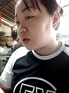 VyOanh2K online show from 5, 2, 2025