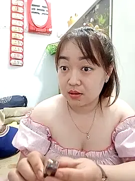 VyOanh2K online show from 13, 2, 2025