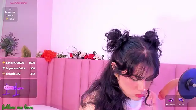 Snapshot of zyle_boobs chatting on 31, 10, 2025 zyle boobs online show from 31, 10, 2025