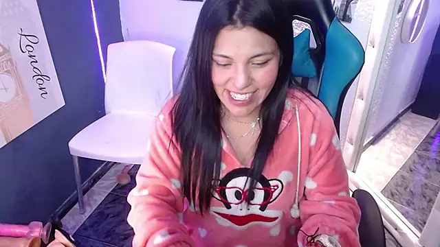 Snapshot of MartinaFonse chatting on 11, 1, 2025 MartinaFonse online show from 11, 1, 2025