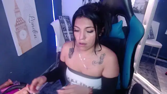 Snapshot of MartinaFonse chatting on 17, 1, 2025 MartinaFonse online show from 17, 1, 2025