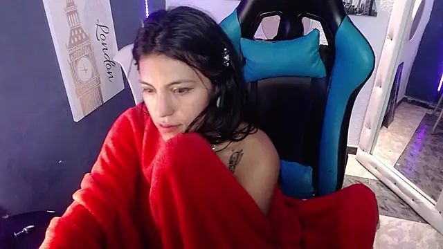 Snapshot of MartinaFonse chatting on 28, 1, 2025 MartinaFonse online show from 28, 1, 2025