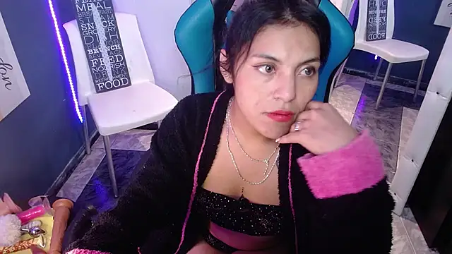 Snapshot of MartinaFonse chatting on 31, 1, 2025 MartinaFonse online show from 31, 1, 2025