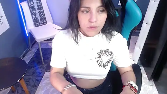 Snapshot of MartinaFonse chatting on 1, 2, 2025 MartinaFonse online show from 1, 2, 2025