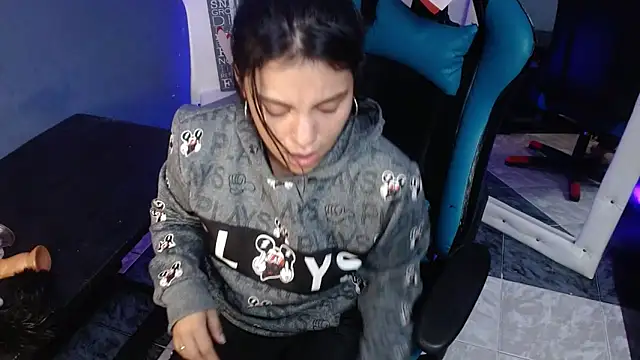 Snapshot of MartinaFonse chatting on 28, 2, 2025 MartinaFonse online show from 28, 2, 2025