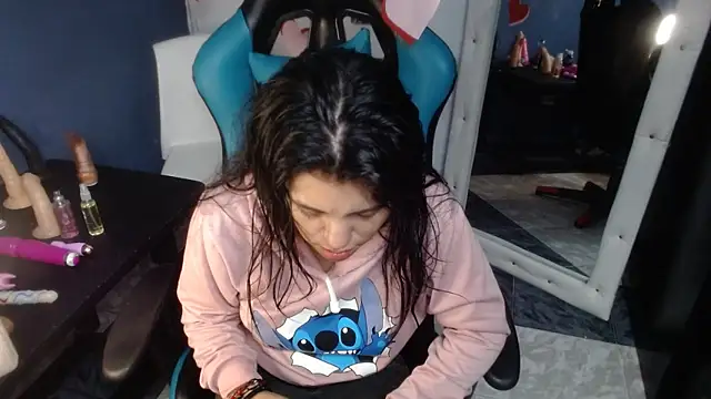 Snapshot of MartinaFonse chatting on 8, 3, 2025 MartinaFonse online show from 8, 3, 2025