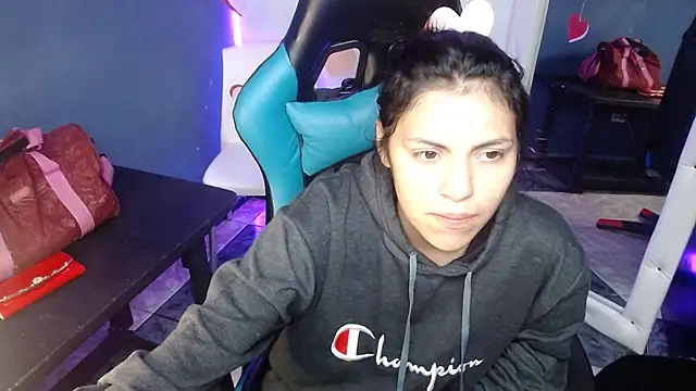 Snapshot of MartinaFonse chatting on 11, 3, 2025 MartinaFonse online show from 11, 3, 2025