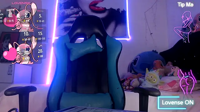 Snapshot of MartinaFonse chatting on 3, 10, 2025 MartinaFonse online show from 3, 10, 2025