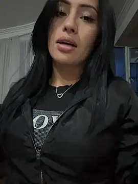 Snapshot of Sara_luna_ chatting on 11, 1, 2025 Sara luna online show from 11, 1, 2025