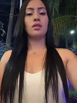 Snapshot of Sara_luna_ chatting on 10, 11, 2025 Sara luna online show from 10, 11, 2025