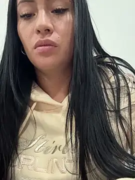 Snapshot of Sara_luna_ chatting on 27, 11, 2025 Sara luna online show from 27, 11, 2025