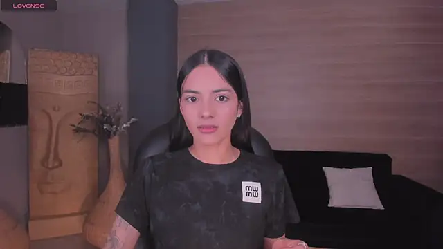 Snapshot of HannahJamesX chatting on 3, 1, 2025 HannahJamesX online show from 3, 1, 2025