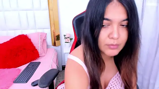 MadelineJackson online show from 25, 1, 2025