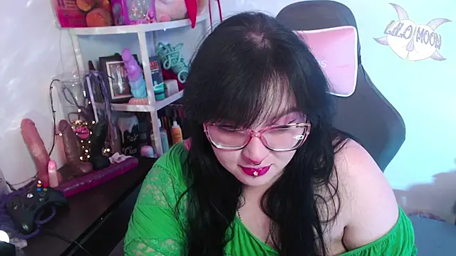 LiloMoon69 online show from 10, 12, 2024