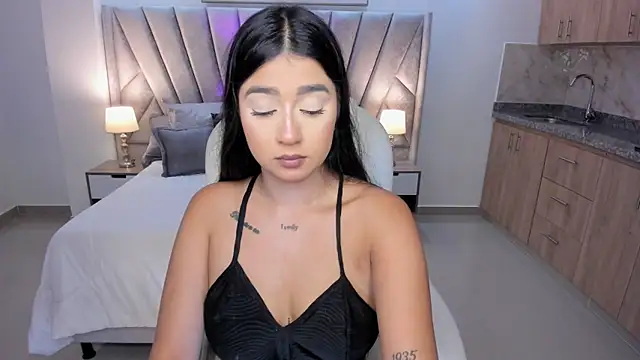 amelie jhons online show from 18, 10, 2025