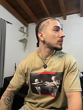 Valentino Xander online show from 15, 11, 2025