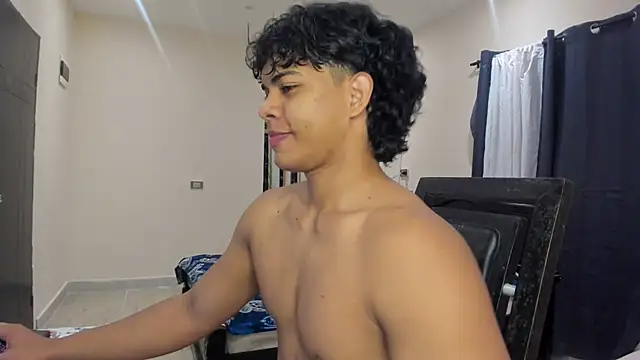 Snapshot of johan_beley_ chatting on 14, 1, 2025 johan beley online show from 14, 1, 2025