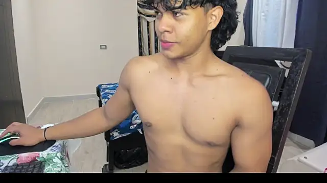 Snapshot of johan_beley_ chatting on 22, 1, 2025 johan beley online show from 22, 1, 2025