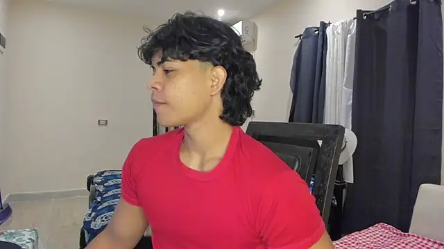 Snapshot of johan_beley_ chatting on 2, 2, 2025 johan beley online show from 2, 2, 2025