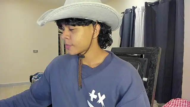 Snapshot of johan_beley_ chatting on 3, 2, 2025 johan beley online show from 3, 2, 2025