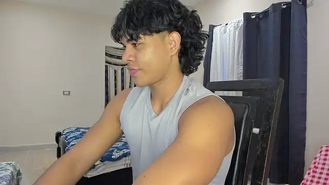 Snapshot of johan_beley_ chatting on 5, 2, 2025 johan beley online show from 5, 2, 2025