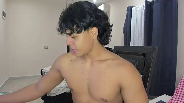 Snapshot of johan_beley_ chatting on 7, 2, 2025 johan beley online show from 7, 2, 2025