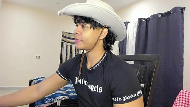 Snapshot of johan_beley_ chatting on 8, 2, 2025 johan beley online show from 8, 2, 2025