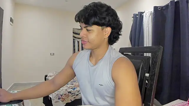 Snapshot of johan_beley_ chatting on 14, 2, 2025 johan beley online show from 14, 2, 2025