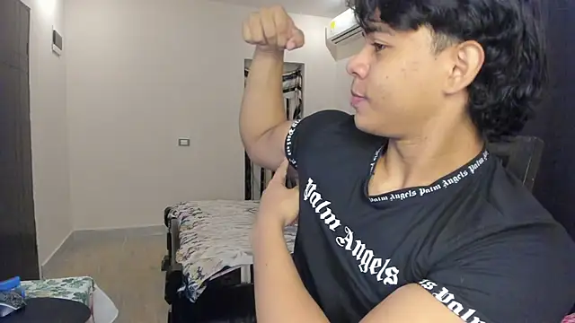 Snapshot of johan_beley_ chatting on 17, 2, 2025 johan beley online show from 17, 2, 2025