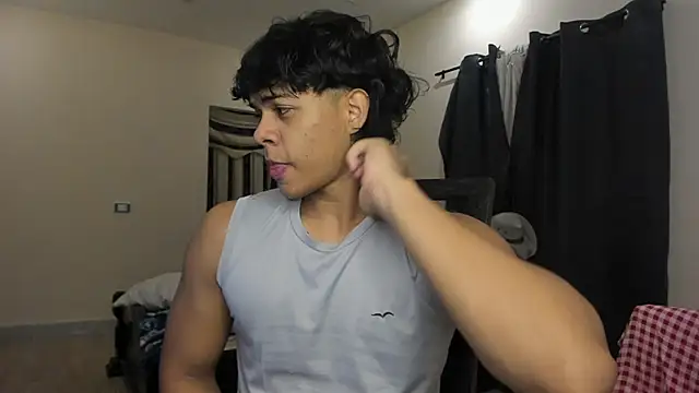 Snapshot of johan_beley_ chatting on 7, 3, 2025 johan beley online show from 7, 3, 2025