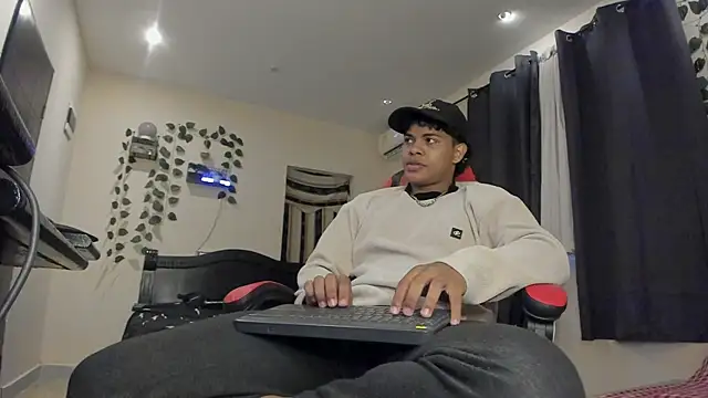 Snapshot of johan_beley_ chatting on 27, 9, 2025 johan beley online show from 27, 9, 2025